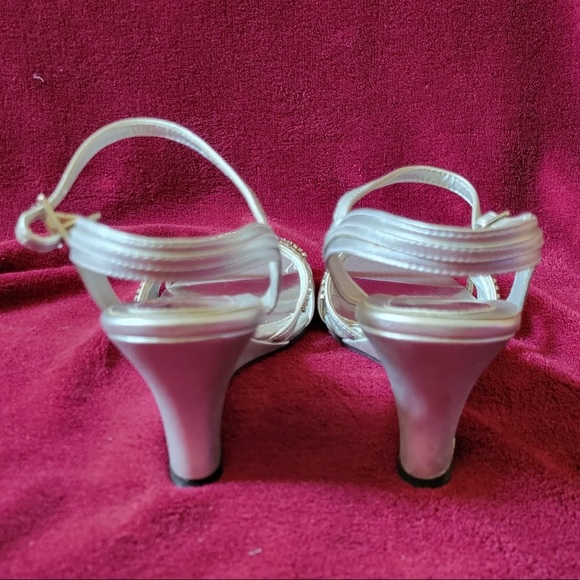 Women’s Party Heels - Picture 3 of 4